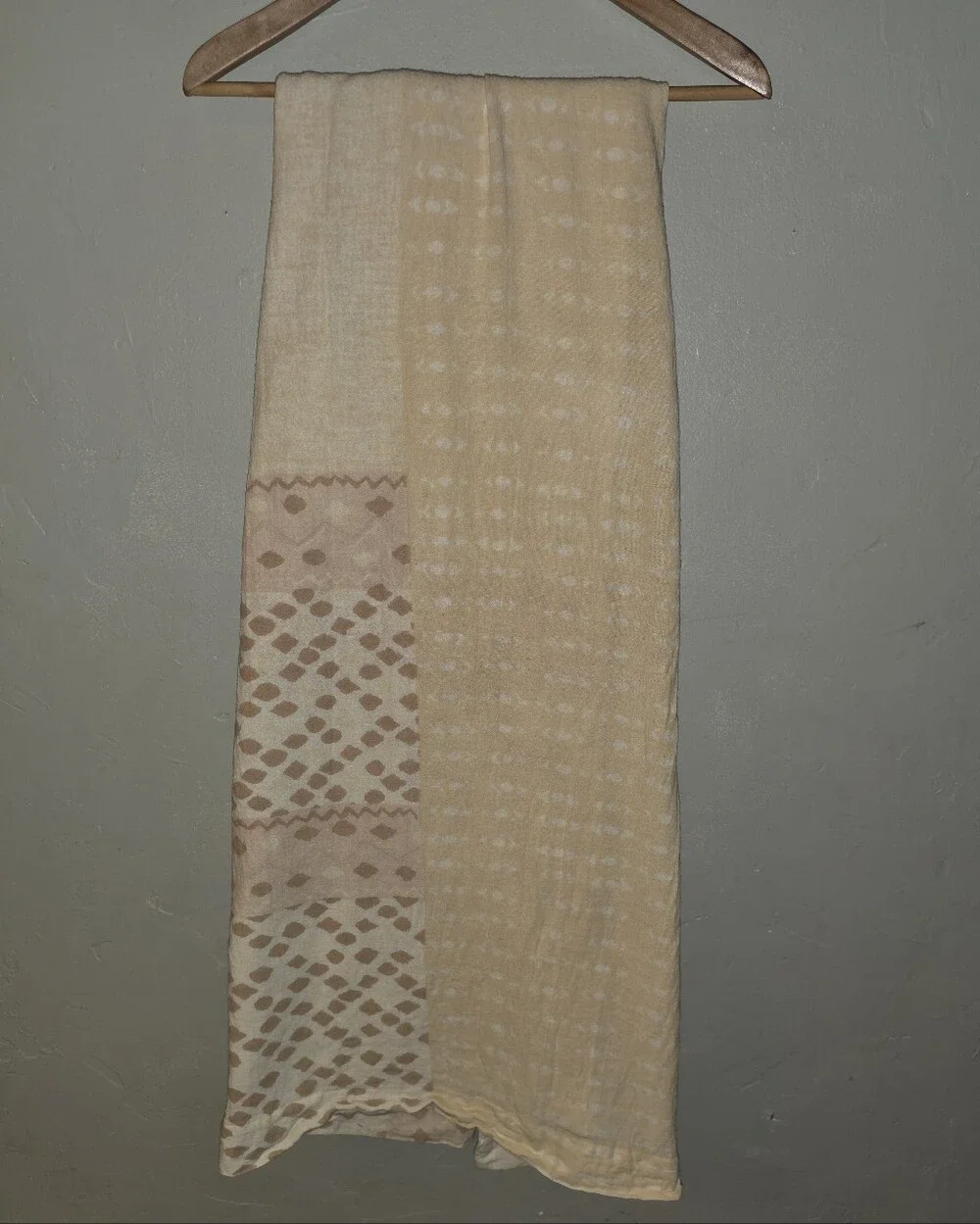 Beige Patterned Shower Curtain - Unbranded
